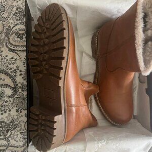 Artica boots BNWT